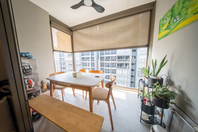 Rivercove Residences EC, 34 Anchorvale Ln, 3 Bedrooms, 958 sqft, Condominium For Sale, by CLARENCE LIANG, 500161170 - Dining Room - PropertyGuru.com.sg
