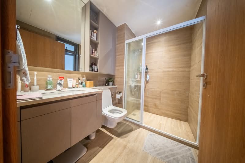 Rivercove Residences EC, 34 Anchorvale Ln, 3 Bedrooms, 958 sqft, Condominium For Sale, by CLARENCE LIANG, 500161170 - Bathroom - PropertyGuru.com.sg