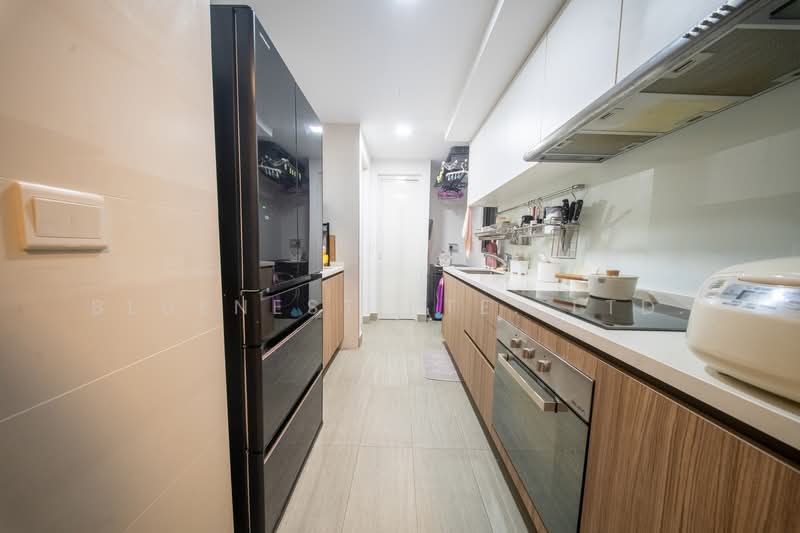 Rivercove Residences EC, 34 Anchorvale Ln, 3 Bedrooms, 958 sqft, Condominium For Sale, by CLARENCE LIANG, 500161170 - Kitchen - PropertyGuru.com.sg