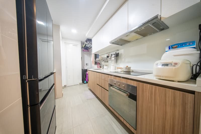 Rivercove Residences EC, 34 Anchorvale Ln, 3 Bedrooms, 958 sqft, Condominium For Sale, by CLARENCE LIANG, 500161170 - Kitchen - PropertyGuru.com.sg