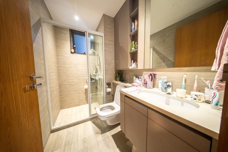 Rivercove Residences EC, 34 Anchorvale Ln, 3 Bedrooms, 958 sqft, Condominium For Sale, by CLARENCE LIANG, 500161170 - Bathroom - PropertyGuru.com.sg