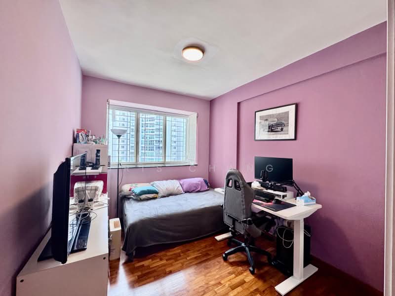 Rio Vista, 10 Upper Serangoon View, 3 Bedrooms, 1,249 sqft, Condominium For Sale, by Iris Chang, 500161176 - Bedroom - PropertyGuru.com.sg