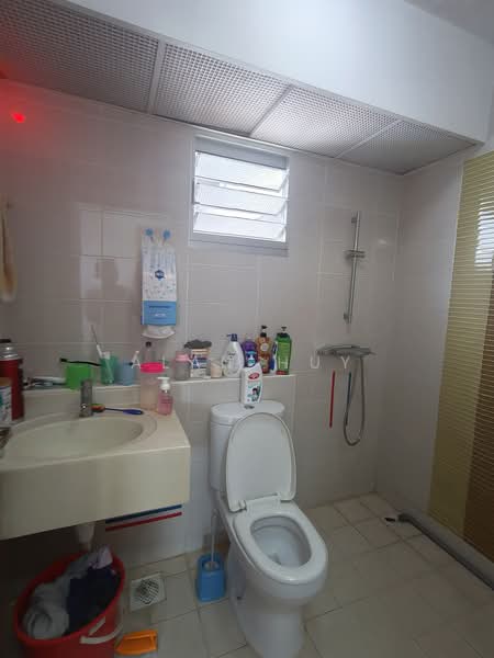 432B Yishun Avenue 1, 432B Yishun Avenue 1, 4 Bedrooms, 1,205 sqft, HDB Flat For Sale, by Alan Huy, 500161182 - Bathroom - PropertyGuru.com.sg