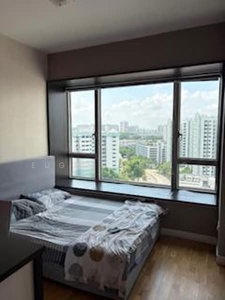 The Centris, 87 Jurong West Central 3, 4 Bedrooms, 1,593 sqft, Apartment For Rent, by Eugene Leong, 500161183 - Junior master bedroom - PropertyGuru.com.sg