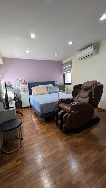 274A Jurong West Avenue 3, 274A Jurong West Avenue 3, 4 Bedrooms, 1,356 sqft, HDB Flat For Sale, by Clara Low, 500161189 - Bedroom - PropertyGuru.com.sg