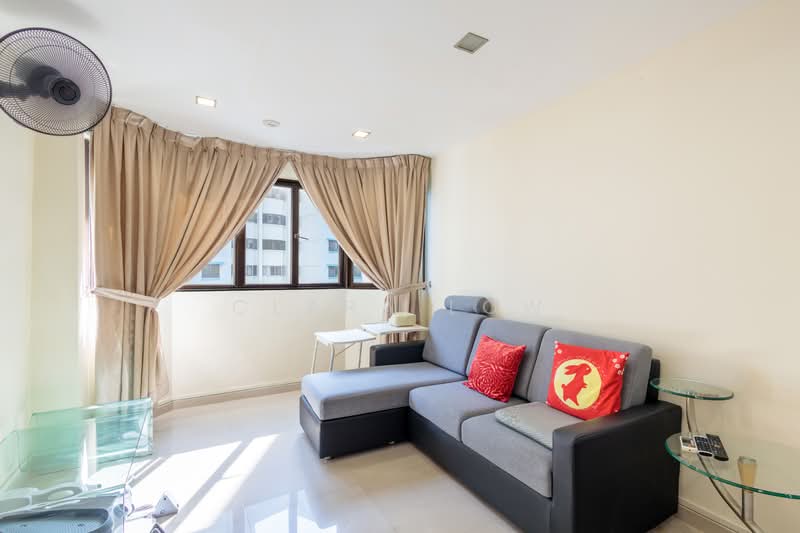 274A Jurong West Avenue 3, 274A Jurong West Avenue 3, 4 Bedrooms, 1,356 sqft, HDB Flat For Sale, by Clara Low, 500161189 - Living Room - PropertyGuru.com.sg