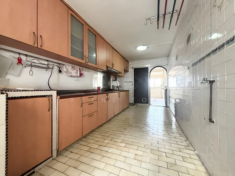 612 Hougang Avenue 8, 612 Hougang Avenue 8, 3 Bedrooms, 1,302 sqft, HDB Flat For Sale, by Reene Tok, 500161203 - Kitchen - PropertyGuru.com.sg