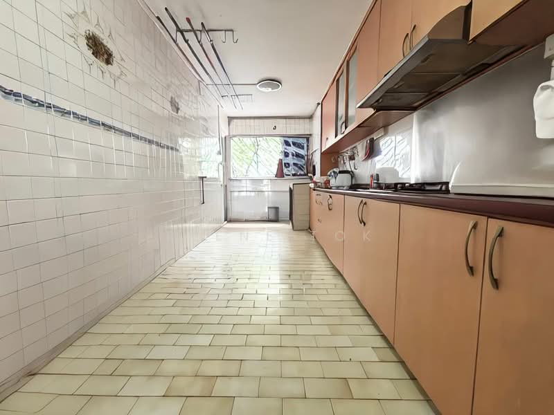 612 Hougang Avenue 8, 612 Hougang Avenue 8, 3 Bedrooms, 1,302 sqft, HDB Flat For Sale, by Reene Tok, 500161203 - Kitchen - PropertyGuru.com.sg