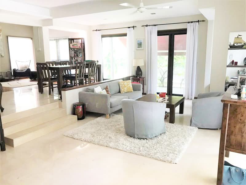 Coronation King's Queen's, Duchess, 5 Bedrooms, 5,000 sqft, Semi-Detached House For Sale, by Steve Teo, 500161208 - Living Room - PropertyGuru.com.sg
