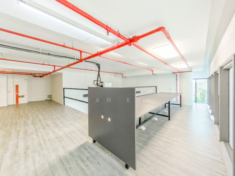 Central-Link, 8 Jalan Kilang Barat, 1,119 sqft, Light Industrial (B1) For Sale, by Dean Kam, 500161211 - Interior - CommercialGuru.com.sg