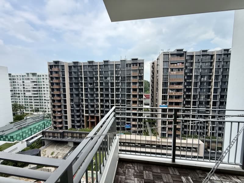 Casa Merah, 50 Tanah Merah Kechil Avenue, Room Rental, 150 sqft, Condominium For Rent, by Boon Peng, 500161244 - Balcony - PropertyGuru.com.sg