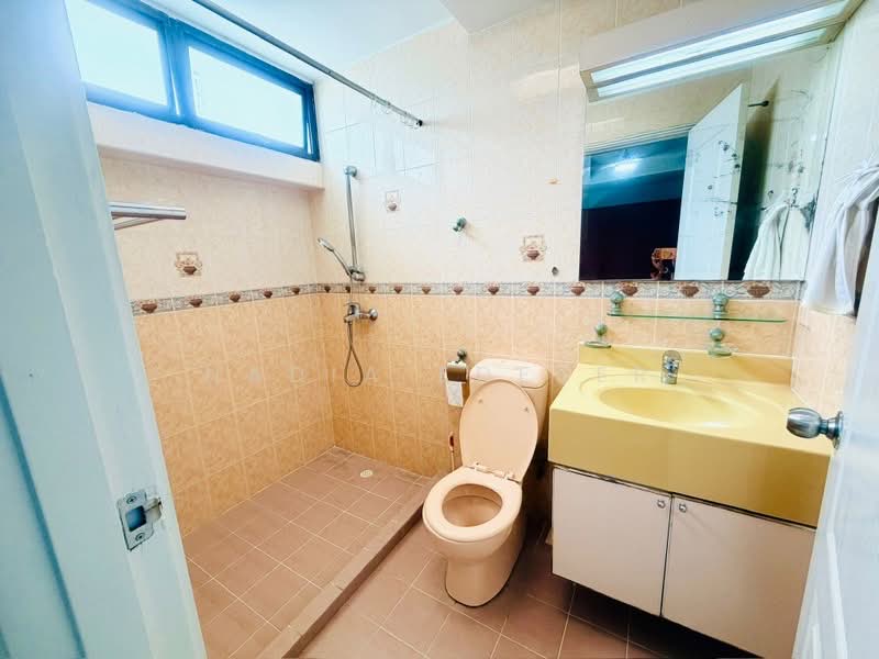 Nim Gardens, 73 Nim Road, 3 Bedrooms, 1,830 sqft, Condominium For Sale, by Nadia Ederer, 500161268 - PropertyGuru.com.sg