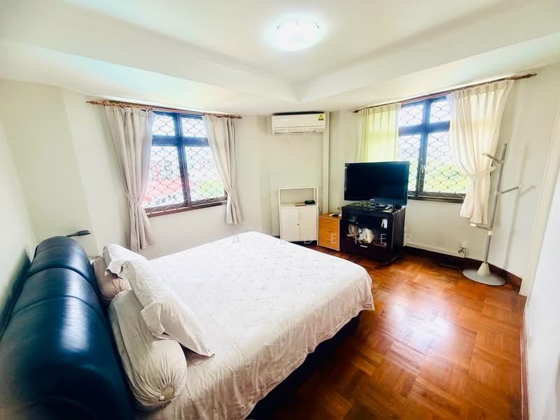 Nim Gardens, 73 Nim Road, 3 Bedrooms, 1,830 sqft, Condominium For Sale, by Nadia Ederer, 500161268 - PropertyGuru.com.sg