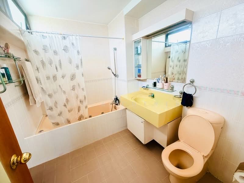Nim Gardens, 73 Nim Road, 3 Bedrooms, 1,830 sqft, Condominium For Sale, by Nadia Ederer, 500161268 - PropertyGuru.com.sg