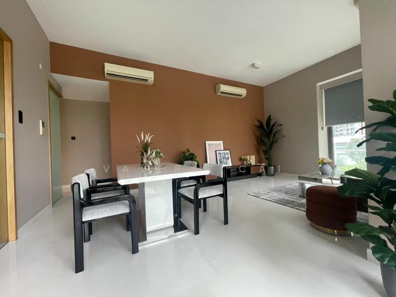 The Lumos, 9 Leonie Hill, 4 Bedrooms, 2,432 sqft, Apartment For Sale, by Valerie Cai, 500161273 - Living Room - PropertyGuru.com.sg