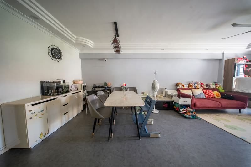 290 Bishan Street 24, 290 Bishan Street 24, 4 Bedrooms, 1,323 sqft, HDB Flat For Sale, by KENNETH CHUA, 500161275 - Living Room - PropertyGuru.com.sg
