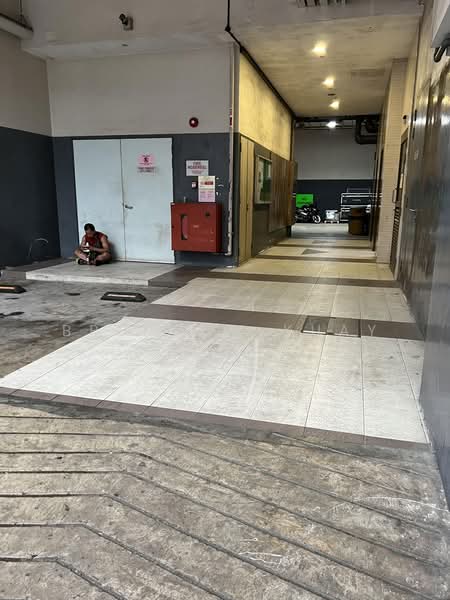 Harvest @ Woodlands, 280 Woodlands Industrial Park E5, 1,690 sqft, Factory / Workshop (B2) For Sale, by Brendon Kuay, 500161285 - Corridor - CommercialGuru.com.sg