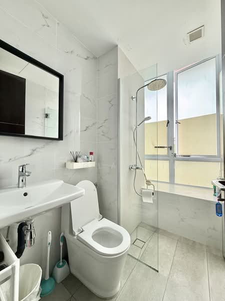 Residences @ Jansen, 29 Jansen Road, 3 Bedrooms, 1,216 sqft, Condominium For Rent, by Douglas Lim, 500161287 - Bathroom - PropertyGuru.com.sg