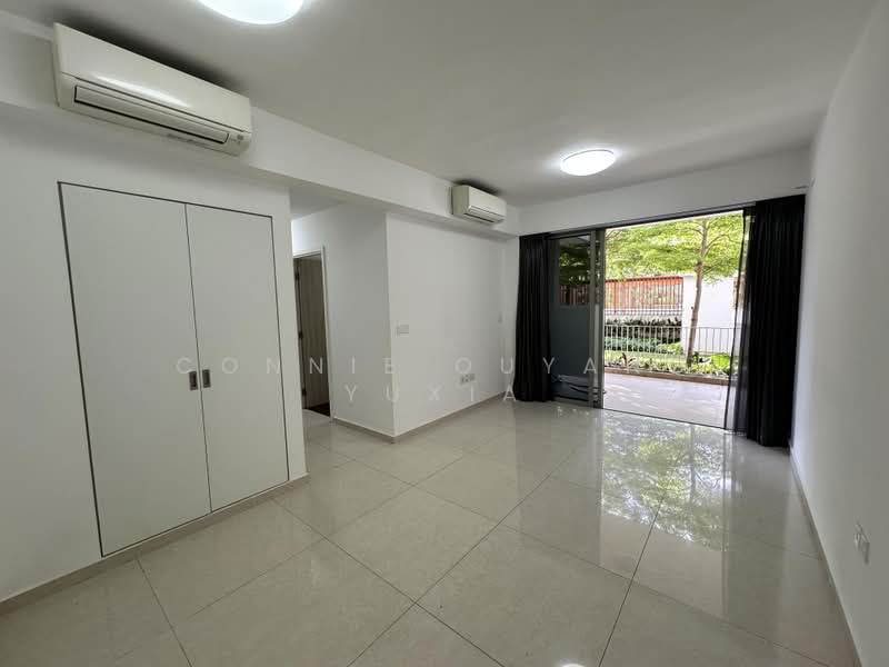 Sea Esta, 18 Pasir Ris Link, 3 Bedrooms, 1,119 sqft, Condominium For Sale, by Connie Ouyang Yuxia, 500161290 - Living Room - PropertyGuru.com.sg