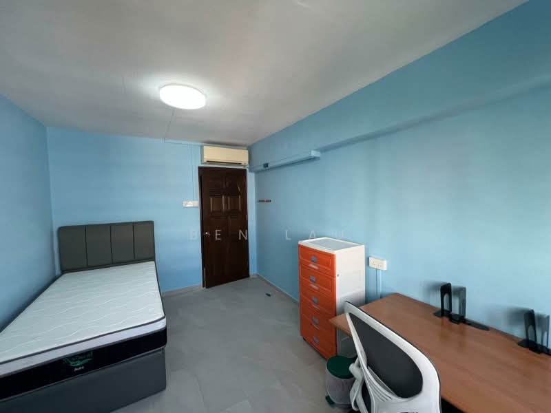372 Clementi Avenue 4, 372 Clementi Avenue 4, 3 Bedrooms, 1,302 sqft, HDB Flat For Rent, by Ben Lau, 500161292 - Common Bedroom 2 - PropertyGuru.com.sg