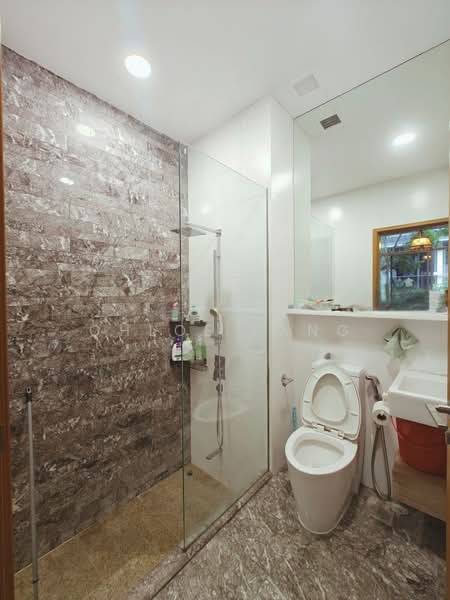 The Greenwich, 1 Seletar Road, 1 Bedroom, 614 sqft, Condominium For Rent, by Chloe Fang, 500161293 - Bathroom - PropertyGuru.com.sg