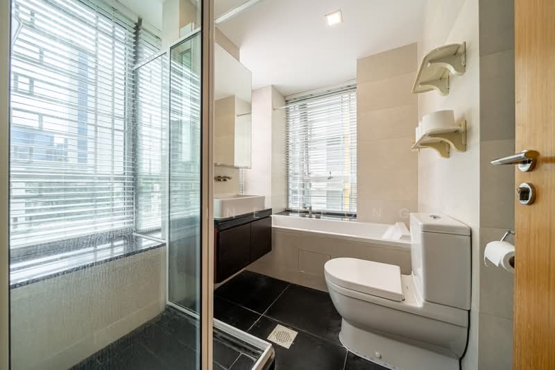 Iridium, 11 Lincoln Road, 3 Bedrooms, 1,076 sqft, Apartment For Sale, by Caline Leong, 500161307 - Bathroom - PropertyGuru.com.sg