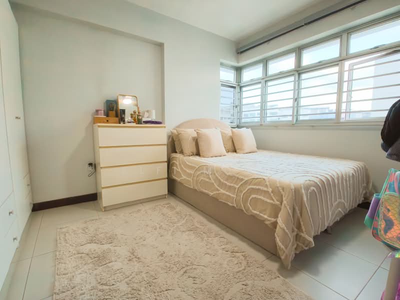 211A Punggol Walk, 211A Punggol Walk, 2 Bedrooms, 904 sqft, HDB Flat For Sale, by Elfi Muni, 500161314 - Bedroom - PropertyGuru.com.sg