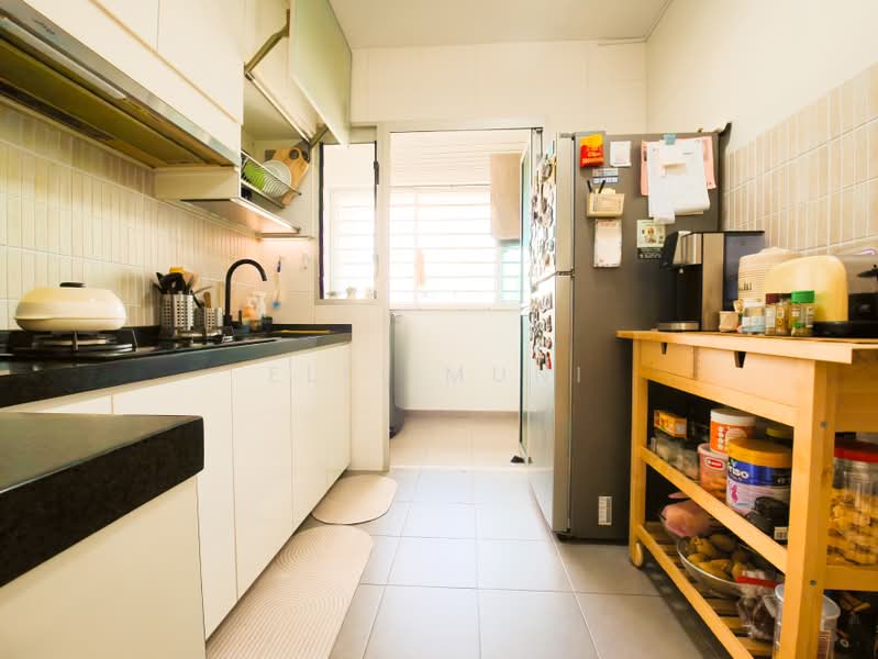 211A Punggol Walk, 211A Punggol Walk, 2 Bedrooms, 721 sqft, HDB Flat For Sale, by Elfi Muni, 500161314 - Kitchen - PropertyGuru.com.sg