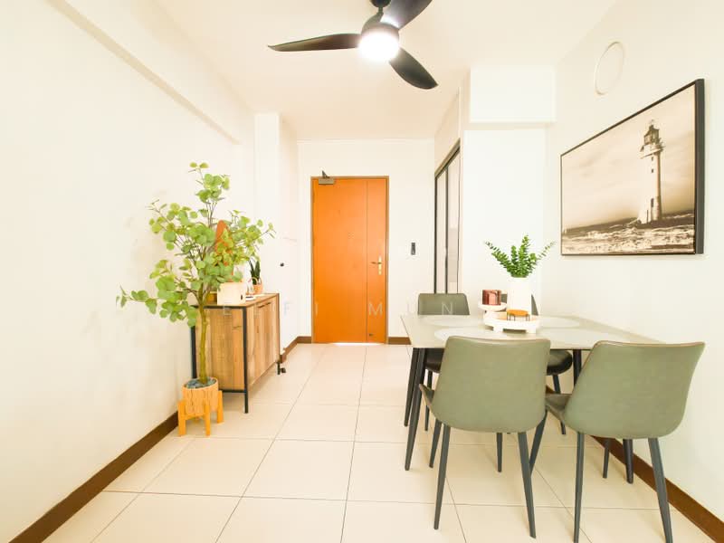 211A Punggol Walk, 211A Punggol Walk, 2 Bedrooms, 721 sqft, HDB Flat For Sale, by Elfi Muni, 500161314 - Dining Room - PropertyGuru.com.sg