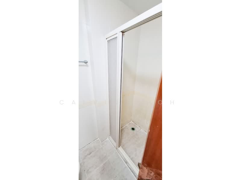Eastpoint Green, 1 Simei Street 3, 3 Bedrooms, 1,184 sqft, Condominium For Rent, by Calvin Choh, 500161320 - Bathroom - PropertyGuru.com.sg