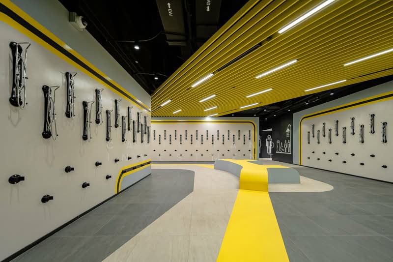 Canteen at 27 IBP, 27 International Business Park, 5,995 sqft, Business / Science Park For Rent, by CapitaLand Limited, 500161327 - Interior - CommercialGuru.com.sg