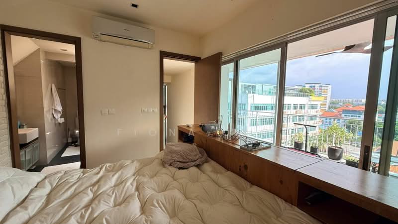 Centrina, 11 Everitt Road North, 2 Bedrooms, 1,238 sqft, Apartment For Rent, by Fiona Ong, 500161335 - Bedroom - PropertyGuru.com.sg