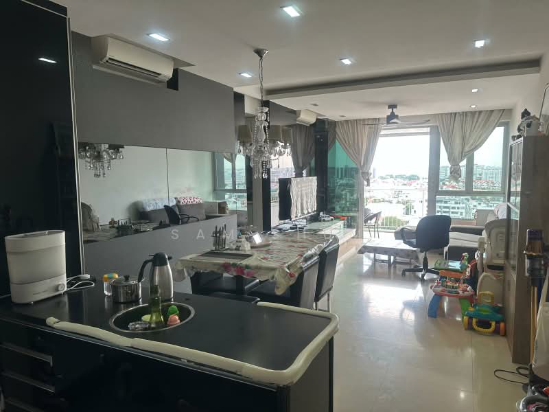 Kovan Melody, 37 Kovan Road, 3 Bedrooms, 1,216 sqft, Condominium For Sale, by Sam Shum, 500161337 - Living Room - PropertyGuru.com.sg
