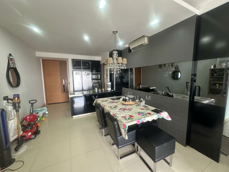 Kovan Melody, 37 Kovan Road, 3 Bedrooms, 1,216 sqft, Condominium For Sale, by Sam Shum, 500161337 - Kitchen - PropertyGuru.com.sg