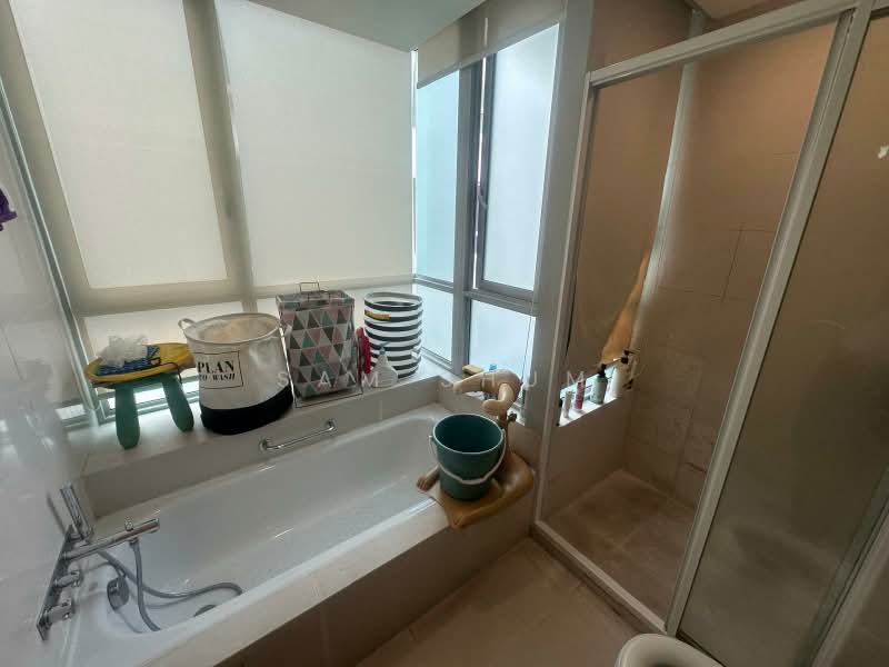 Kovan Melody, 37 Kovan Road, 3 Bedrooms, 1,216 sqft, Condominium For Sale, by Sam Shum, 500161337 - Bathroom - PropertyGuru.com.sg