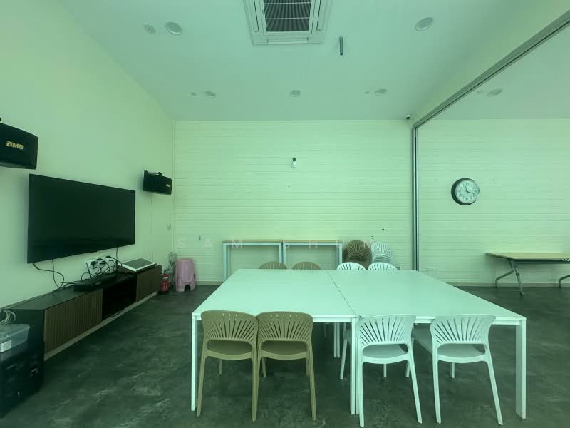 Kovan Melody, 37 Kovan Road, 3 Bedrooms, 1,216 sqft, Condominium For Sale, by Sam Shum, 500161337 - Interior - PropertyGuru.com.sg