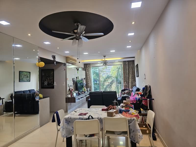 Park Green, 2 Rivervale Link, 3 Bedrooms, 1,346 sqft, Executive Condominium For Sale, by Raja Sekhara, 500161342 - Living Room - PropertyGuru.com.sg