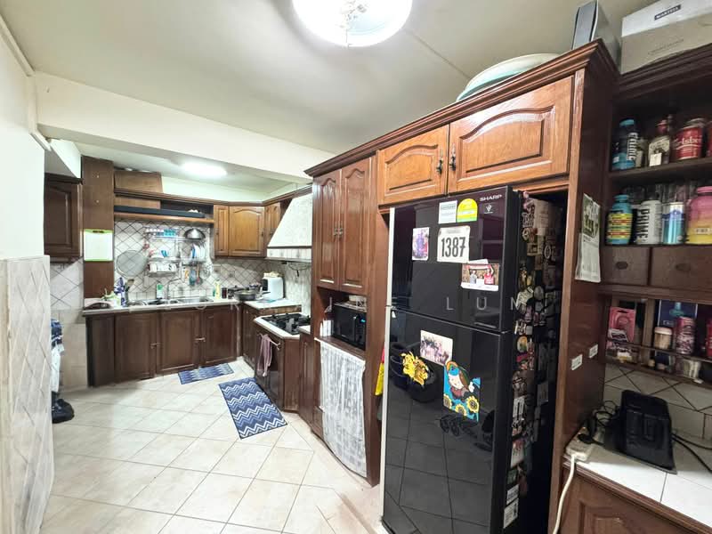10 Marsiling Drive, 10 Marsiling Drive, 3 Bedrooms, 1,356 sqft, HDB Flat For Sale, by Lorraine Lum, 500161344 - Kitchen - PropertyGuru.com.sg