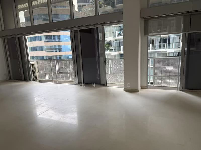 Eon Shenton, 70 Shenton Way, 1,109 sqft, Office For Rent, by Lynn Luo, 500161345 - Balcony - CommercialGuru.com.sg