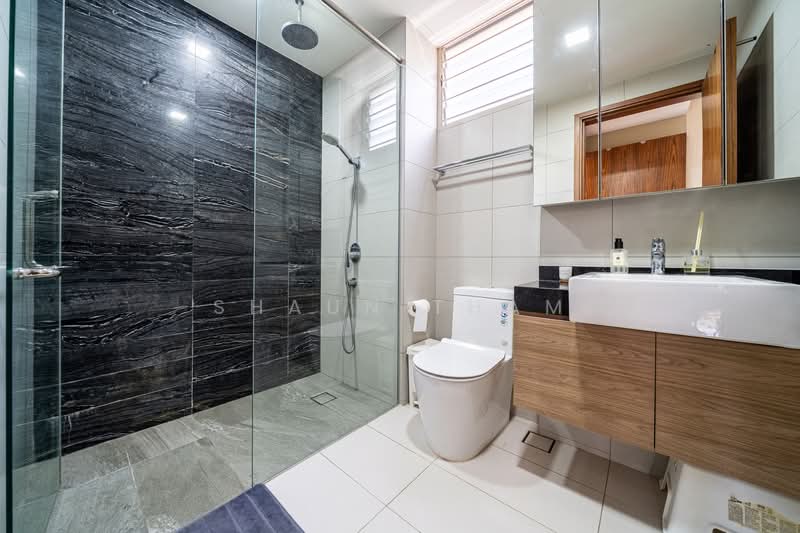 WhiteHaven, 332A Pasir Panjang Road, 4 Bedrooms, 1,206 sqft, Apartment For Sale, by Shaun Tham, 500161357 - Bathroom - PropertyGuru.com.sg