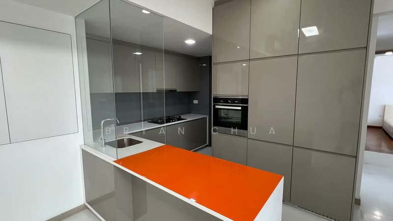 J Gateway, 2 Gateway Drive, 3 Bedrooms, 969 sqft, Condominium For Rent, by Bryan Chua, 500161361 - Kitchen - PropertyGuru.com.sg