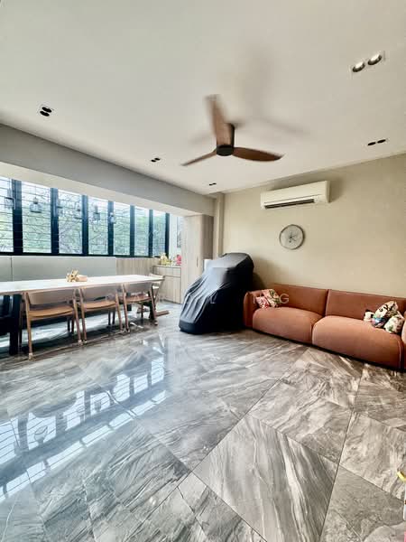 167 Bedok South Avenue 3, 167 Bedok South Avenue 3, 4 Bedrooms, 1,571 sqft, HDB Flat For Sale, by Carol Ng, 500161368 - Living Room - PropertyGuru.com.sg