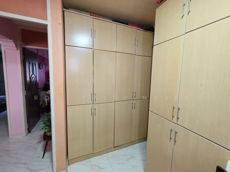 511 Bukit Batok Street 52, 511 Bukit Batok Street 52, 3 Bedrooms, 882 sqft, HDB Flat For Sale, by Rozi Faith Naser, 500161371 - Interior - PropertyGuru.com.sg
