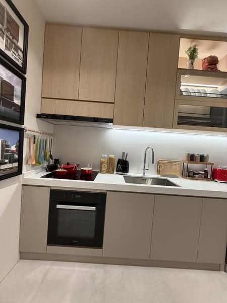 Verde Joo Chiat, 108 Joo Chiat Terrace, 2 Bedrooms, 721 sqft, Apartment For Sale, by Amanda Goh, 500161380 - Kitchen - PropertyGuru.com.sg