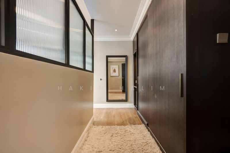 523 Choa Chu Kang Street 51, 523 Choa Chu Kang Street 51, 5 Bedrooms, 1,585 sqft, HDB Flat For Sale, by Hakim Halim, 500161398 - Corridor - PropertyGuru.com.sg