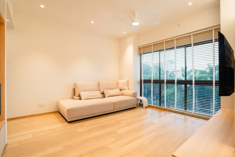 Nouvelle Park, 131 Poh Huat Road West, 3 Bedrooms, 1,109 sqft, Condominium For Sale, by Ryan Heng, 500161400 - Living Room - PropertyGuru.com.sg