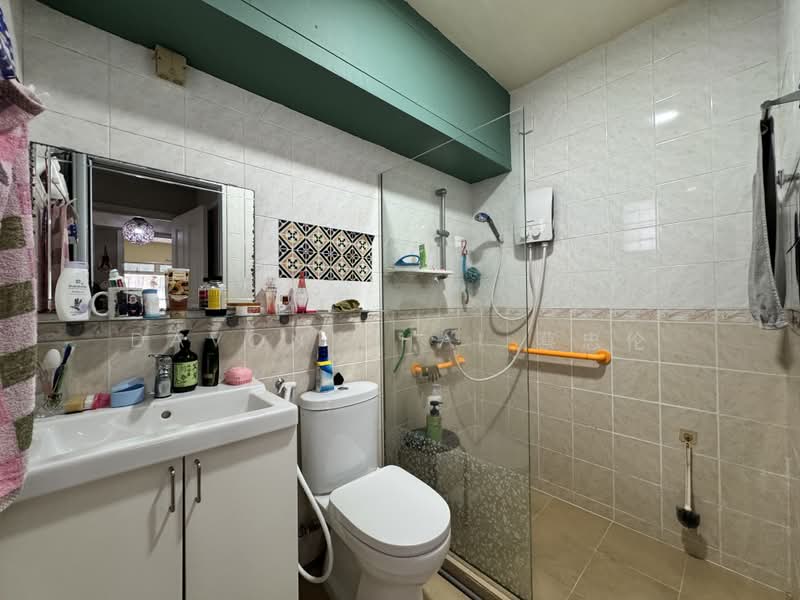 486 Admiralty Link, 486 Admiralty Link, 3 Bedrooms, 969 sqft, HDB Flat For Sale, by Davon Chai 蔡忠伦, 500161402 - Bathroom - PropertyGuru.com.sg