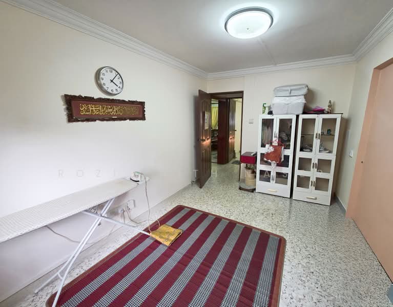 121 Bedok North Road, 121 Bedok North Road, 3 Bedrooms, 990 sqft, HDB Flat For Sale, by Rozi Faith Naser, 500161406 - Interior - PropertyGuru.com.sg