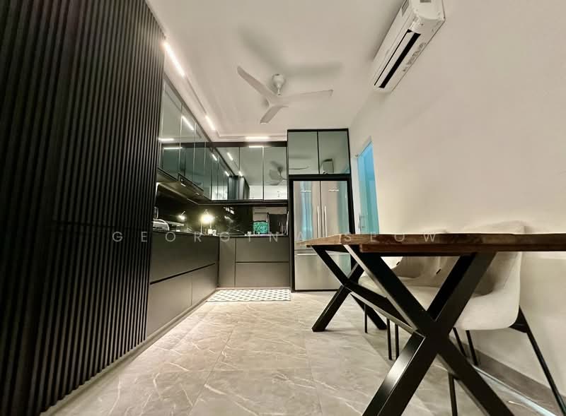 Southaven I, 41 Hindhede Walk, 2 Bedrooms, 1,119 sqft, Condominium For Rent, by Georgina Seow, 500161449 - Kitchen - PropertyGuru.com.sg