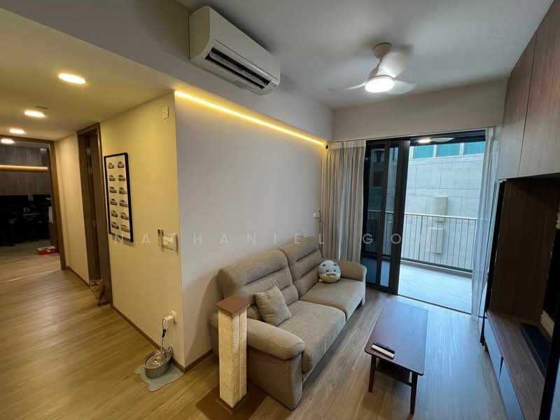 Piermont Grand, 26 Sumang Walk, 3 Bedrooms, 840 sqft, Executive Condominium For Rent, by Nathaniel Goh, 500161453 - Living Room - PropertyGuru.com.sg
